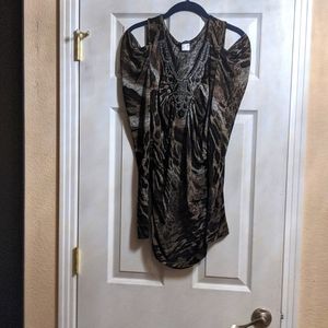 Venus long sleeve sequined blouse. Size medium with open shoulder. Excellent con